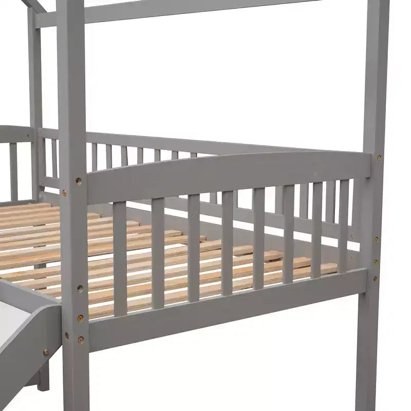 Letto a soppalco con scivolo per casa gemella, struttura in legno con letto a soppalco, scala e tetto