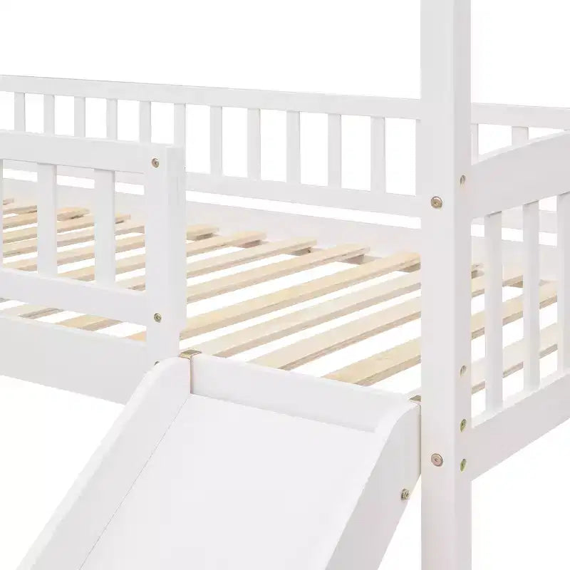 Letto a soppalco con scivolo per casa gemella, struttura in legno con letto a soppalco, scala e tetto
