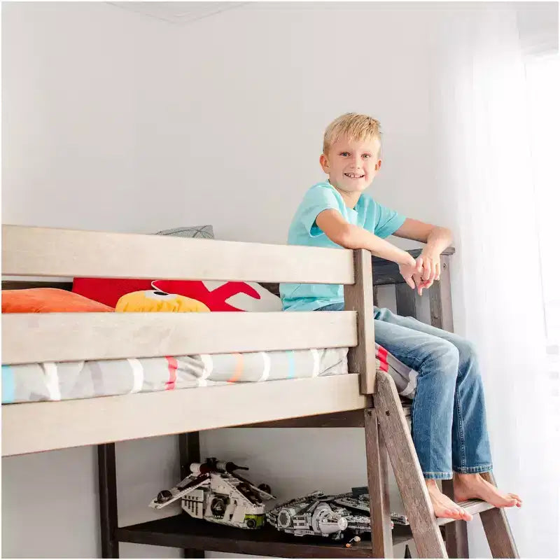Letto a castello a L in legno massello, una piazza e mezza con libreria per bambini