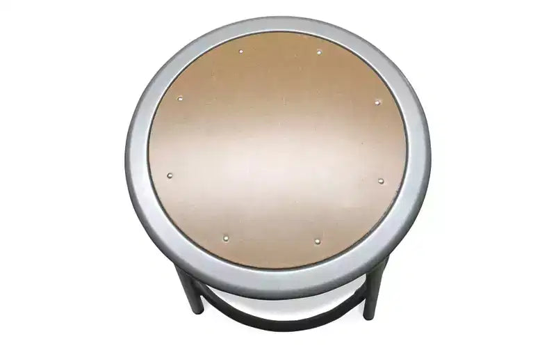 Sgabello industriale in metallo, senza schienale, portata fino a 136 kg, altezza seduta 76 cm, sedile marrone, base grigia